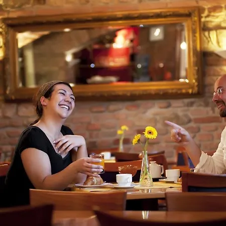 Anděl Hotel 3*