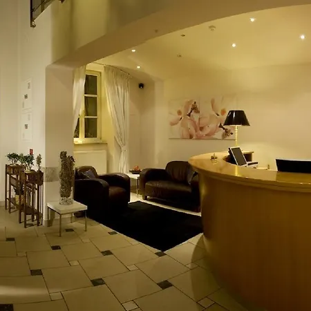 Andel Otel 3*