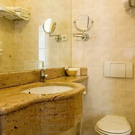 Andel فندق 3*